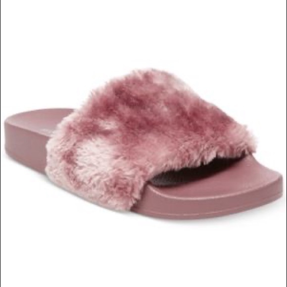 Steve Madden Shoes - Steve Madden Mauve Slides.